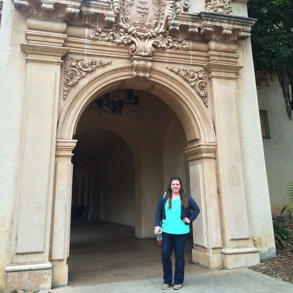 Meet your Posher, Holly - Picture 4 of 6